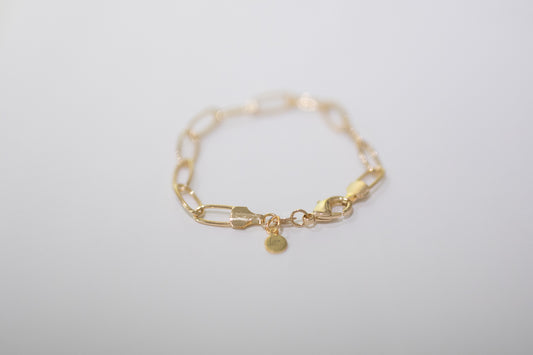 The Lyla chunky Paperclip Bracelet